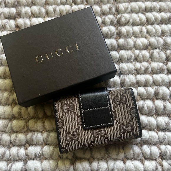 Gucci keychain wallet with box! - Picture 8 of 9